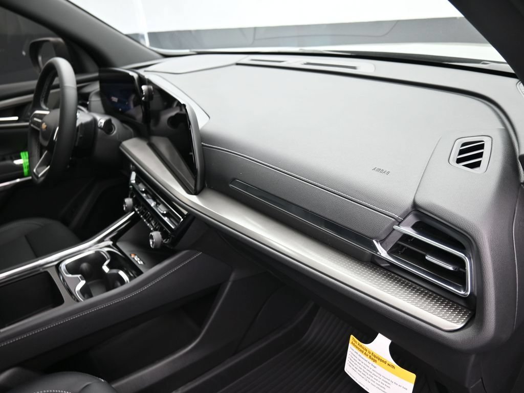 New 2026 Chevrolet Traverse LT w/ Sun and Wheel Package FWD image 34