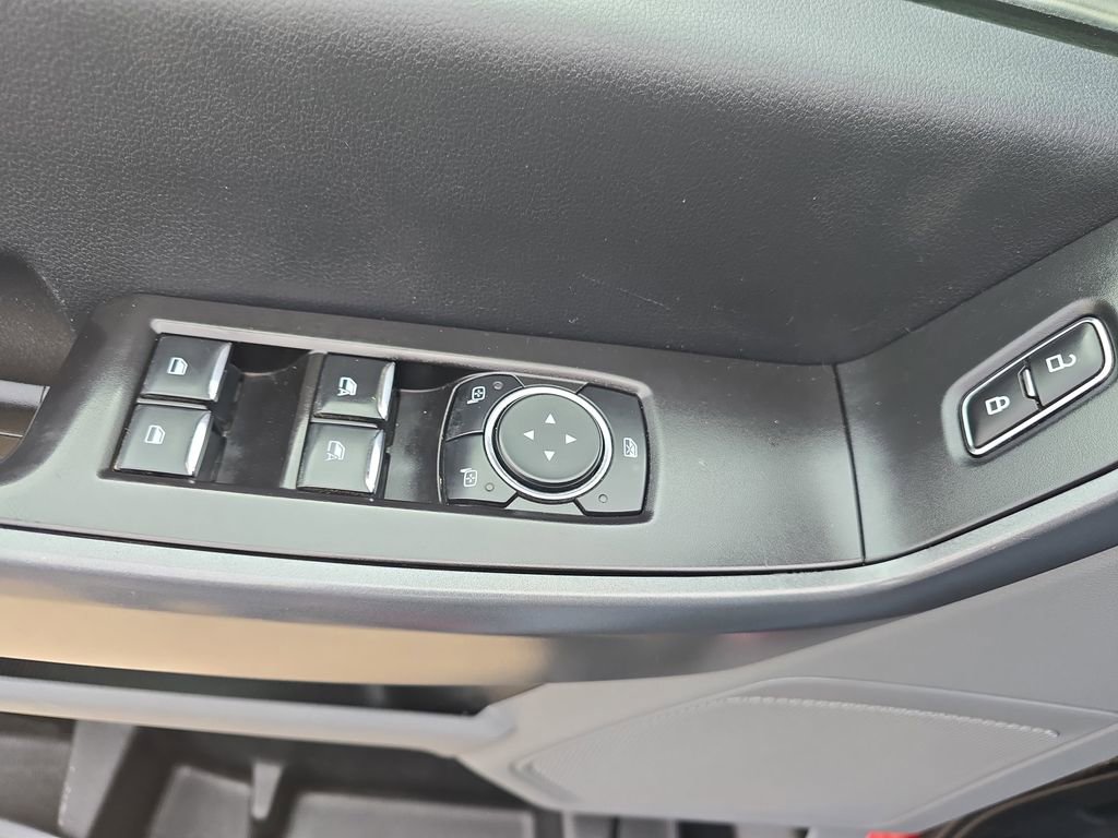 Used 2024 Ford F250 XLT w/ Camper Package image 28