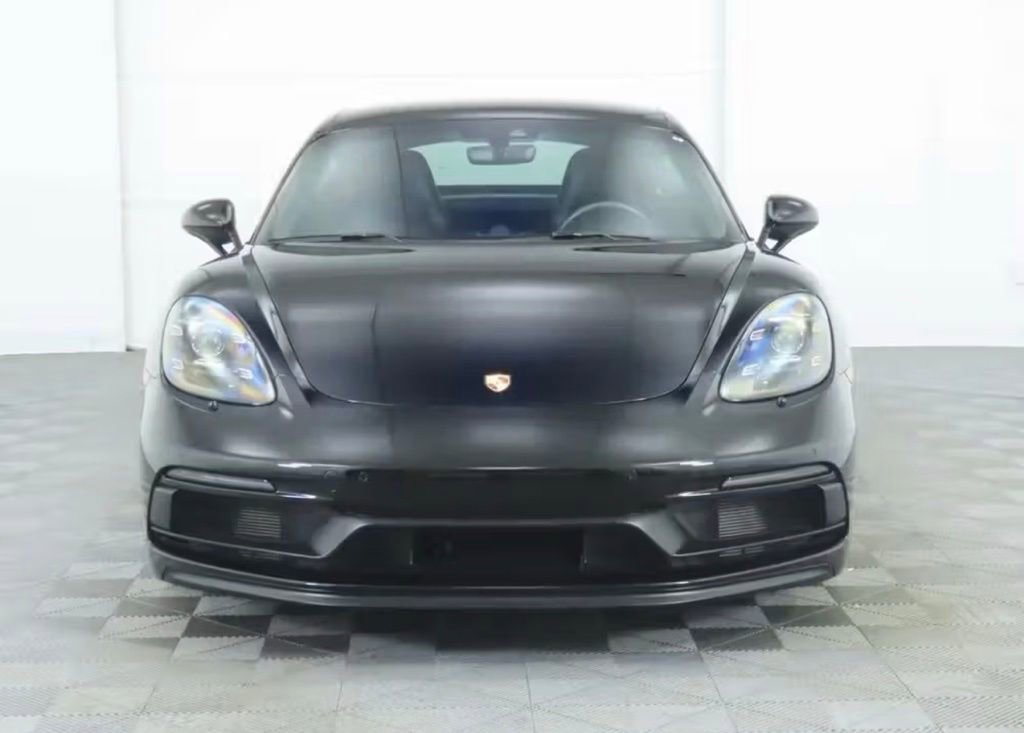 Used 2018 Porsche 718 Cayman GTS RWD image 6