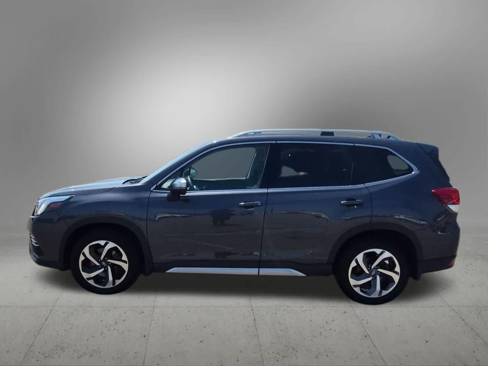 Used 2021 Subaru Forester AWD/4WD image 3