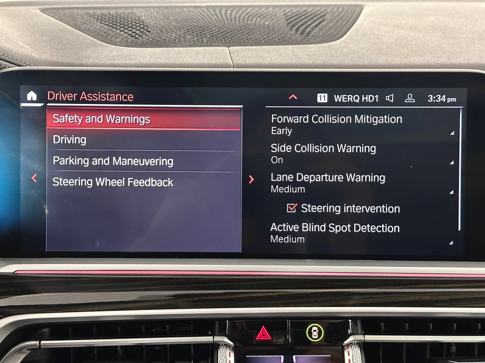 Used 2021 BMW X7 xDrive40i w/ Premium Package AWD/4WD image 37