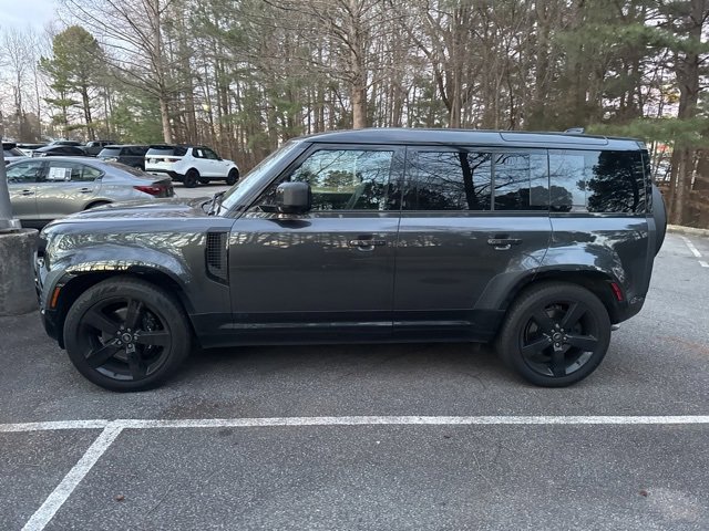 Used 2025 Land Rover Defender 110 V8 video 2