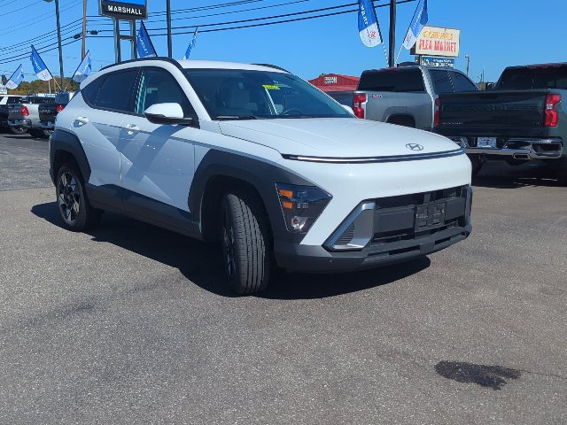 Used 2025 Hyundai Kona SEL AWD/4WD image 5