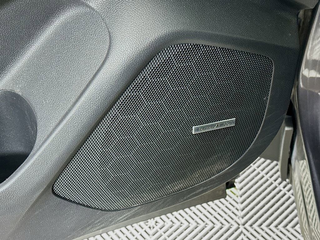 Used 2020 Subaru Ascent Limited w/ Technology Package image 26