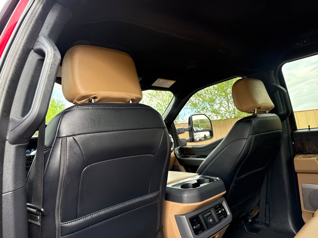 Certified 2026 Ford F250 Lariat w/ Black Appearance Package image 20