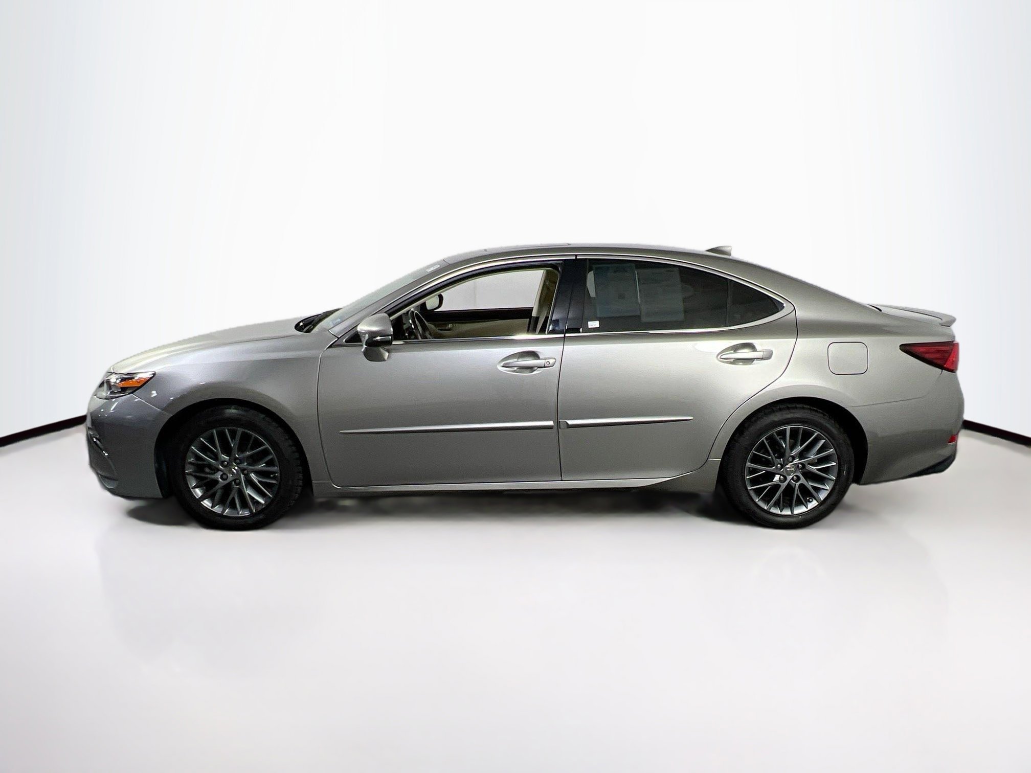 Used 2018 Lexus ES 350 w/ Navigation System Package FWD image 8