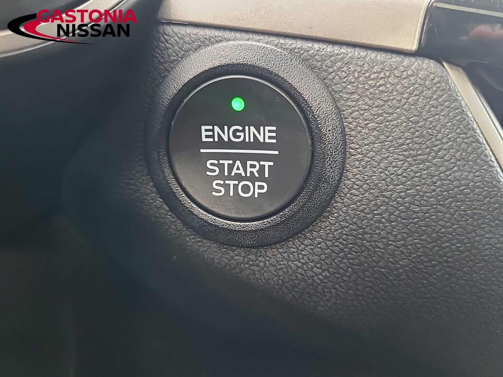 Used 2022 Ford Escape SEL image 45