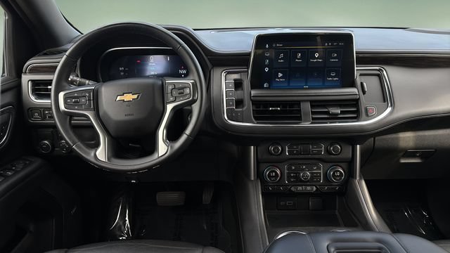 Used 2023 Chevrolet Suburban LT RWD image 10
