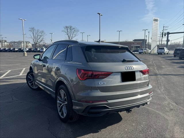 Used 2023 Audi Q3 2.0T Premium Plus w/ Premium Plus Package image 5