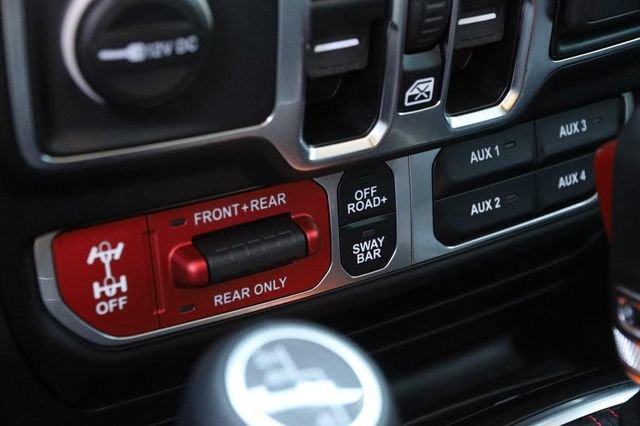 Used 2023 Jeep Wrangler Unlimited Rubicon AWD/4WD image 24
