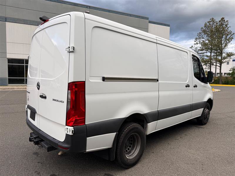 Used 2019 Mercedes-Benz Sprinter 144 Cargo image 20