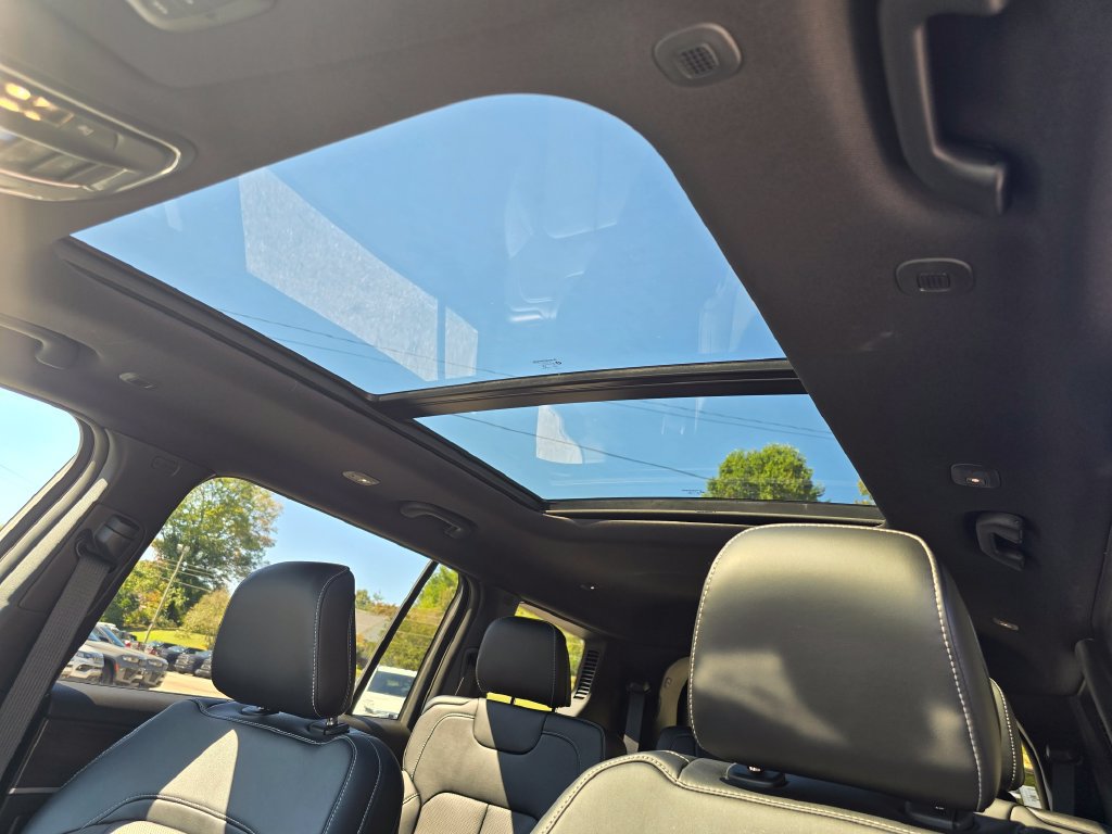 New 2027 Jeep Grand Cherokee L Limited AWD/4WD image 13