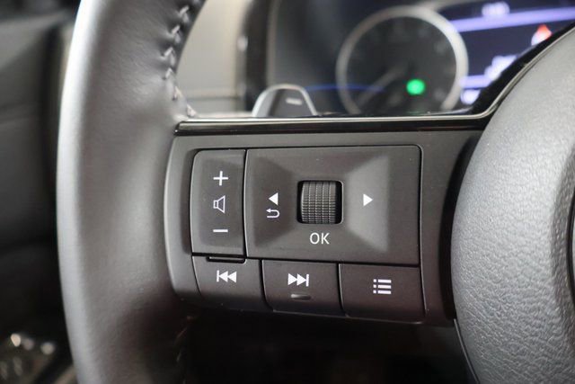 New 2025 Nissan Pathfinder SL image 16