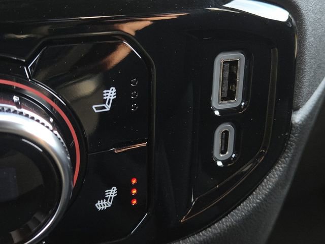 New 2026 GMC Sierra 1500 Elevation image 8