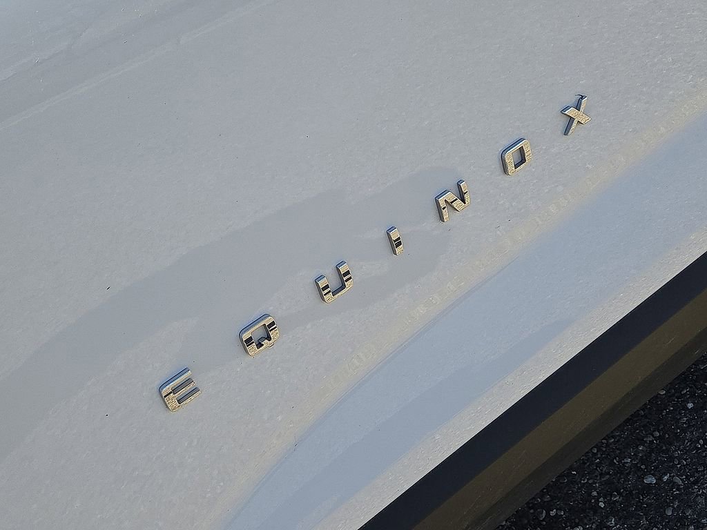 Used 2025 Chevrolet Equinox LT AWD/4WD image 11