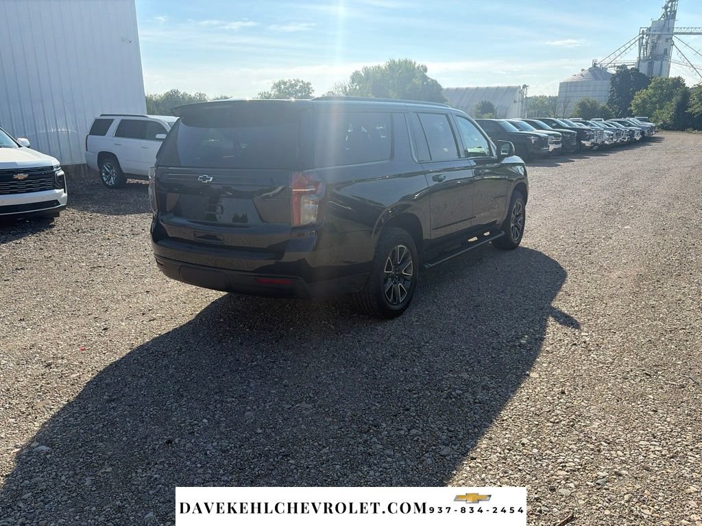 Used 2024 Chevrolet Suburban Z71 w/ Luxury Package AWD/4WD image 6