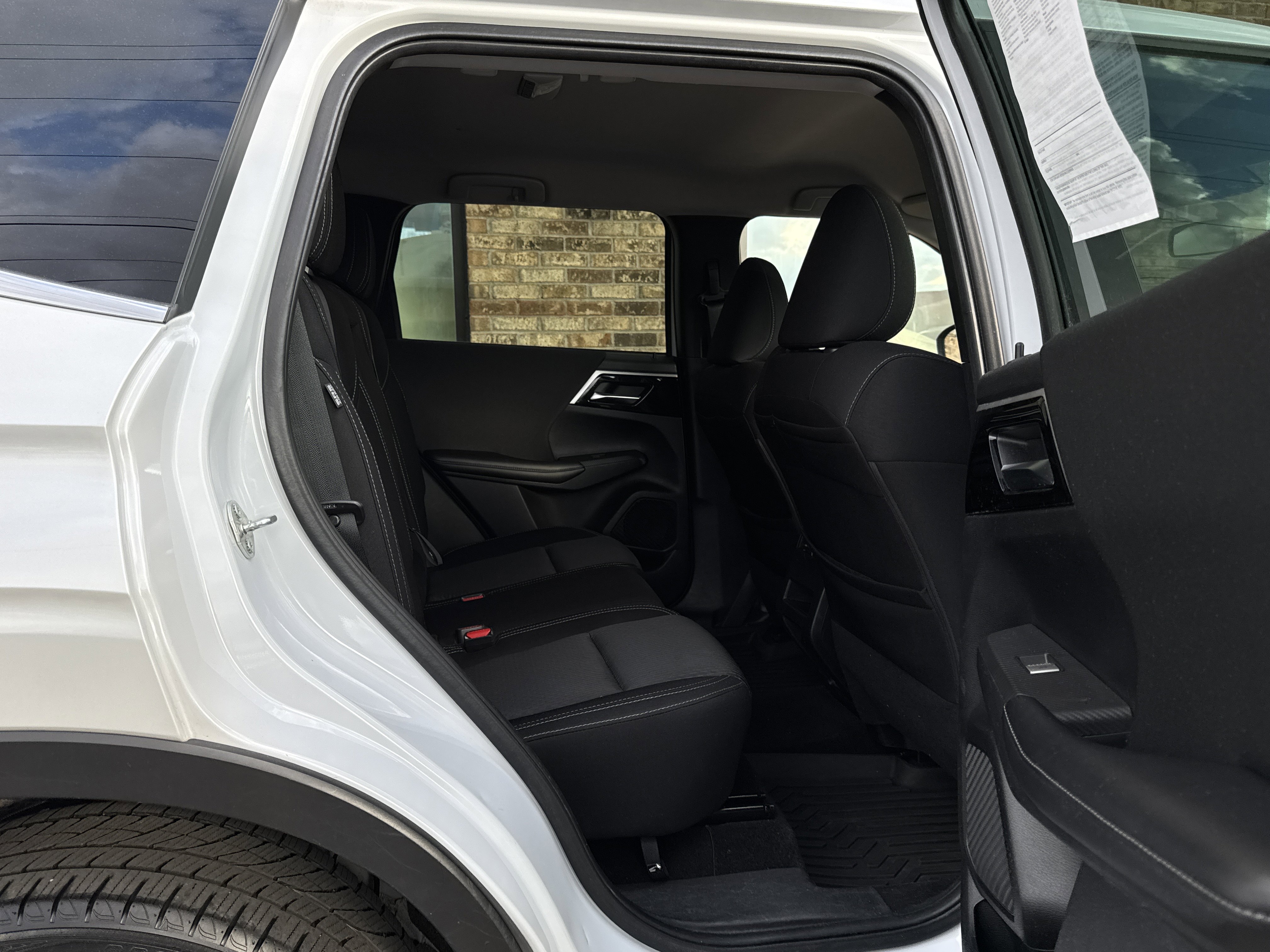 Used 2022 Mitsubishi Outlander ES image 7