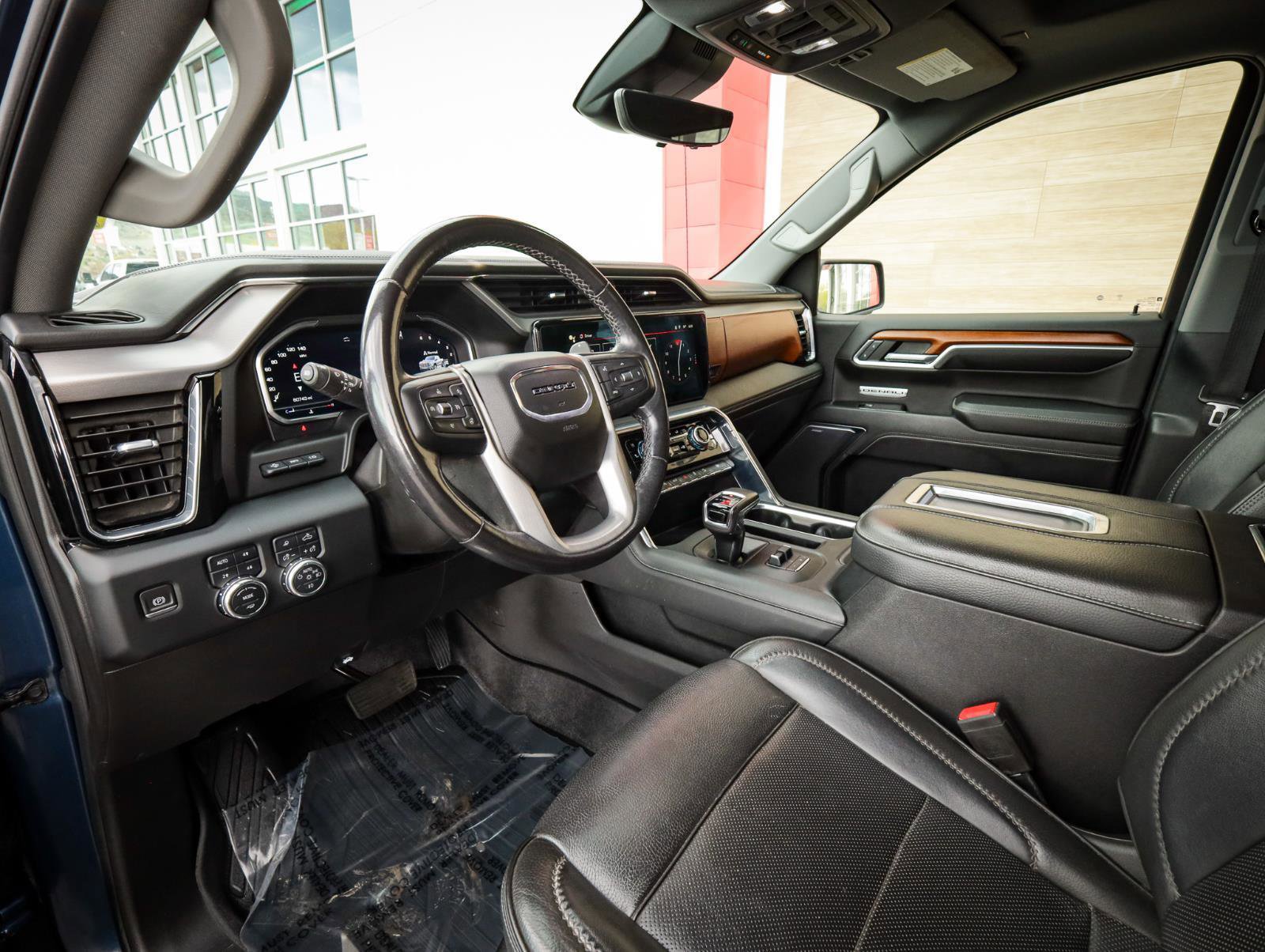 Used 2022 GMC Sierra 1500 Denali w/ Denali Reserve Package AWD/4WD image 12