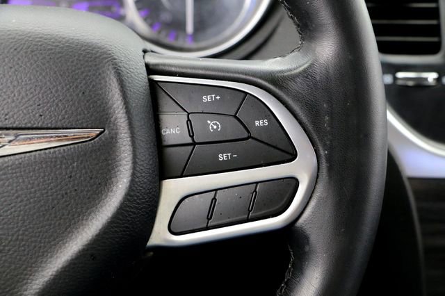 Used 2021 Chrysler 300 Touring w/ Sport Appearance Package image 12