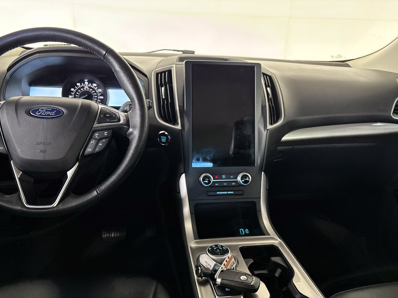 Used 2024 Ford Edge SEL AWD/4WD image 23