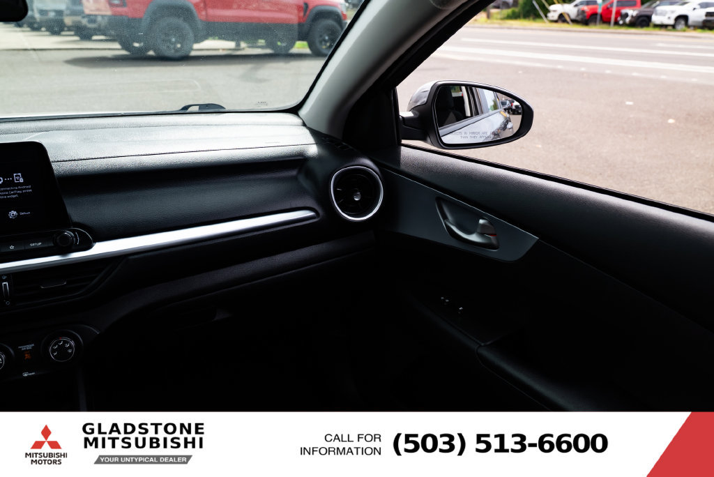 Used 2022 Kia Forte LXS FWD image 10
