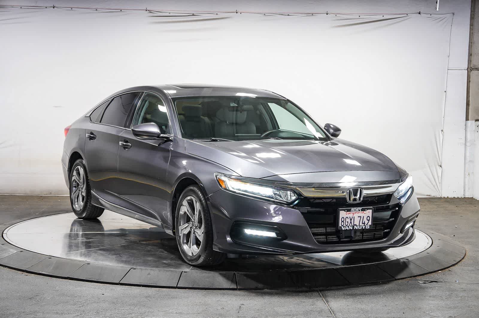 Used 2018 Honda Accord EX image 5