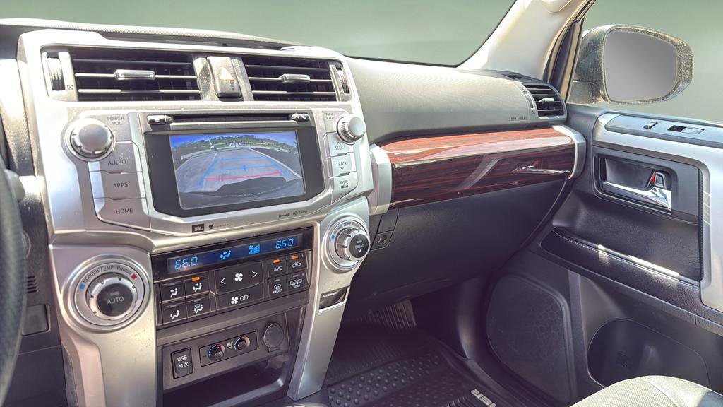 Used 2017 Toyota 4Runner Limited AWD/4WD image 31