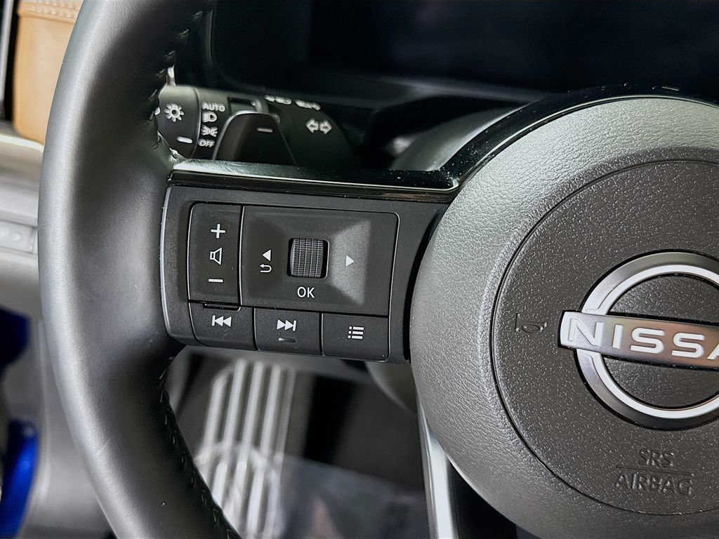 Certified 2025 Nissan Pathfinder Platinum AWD/4WD image 24