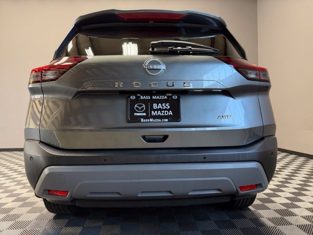 Used 2023 Nissan Rogue S AWD/4WD image 10