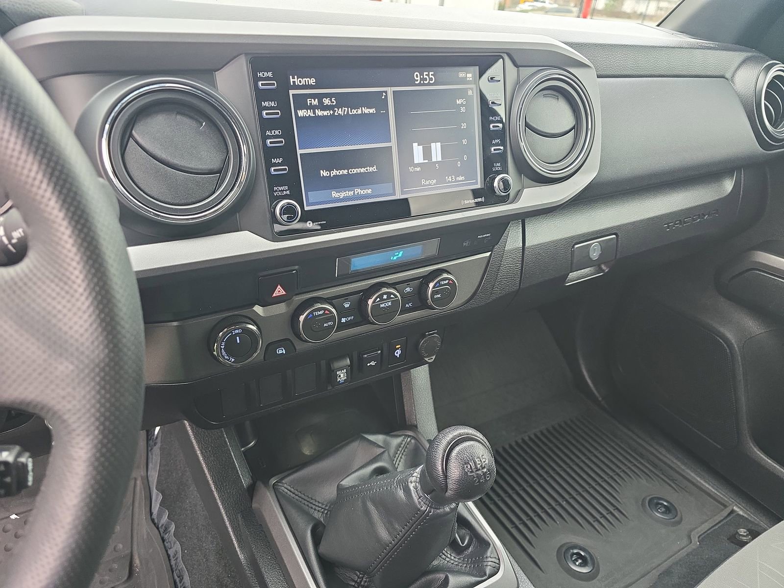 Used 2022 Toyota Tacoma TRD Off-Road image 26