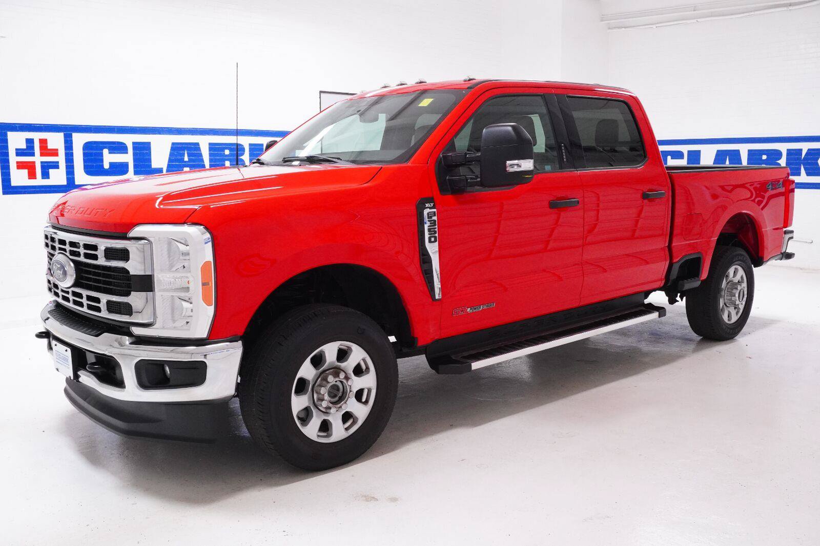 Used 2023 Ford F350 XLT AWD/4WD image 29