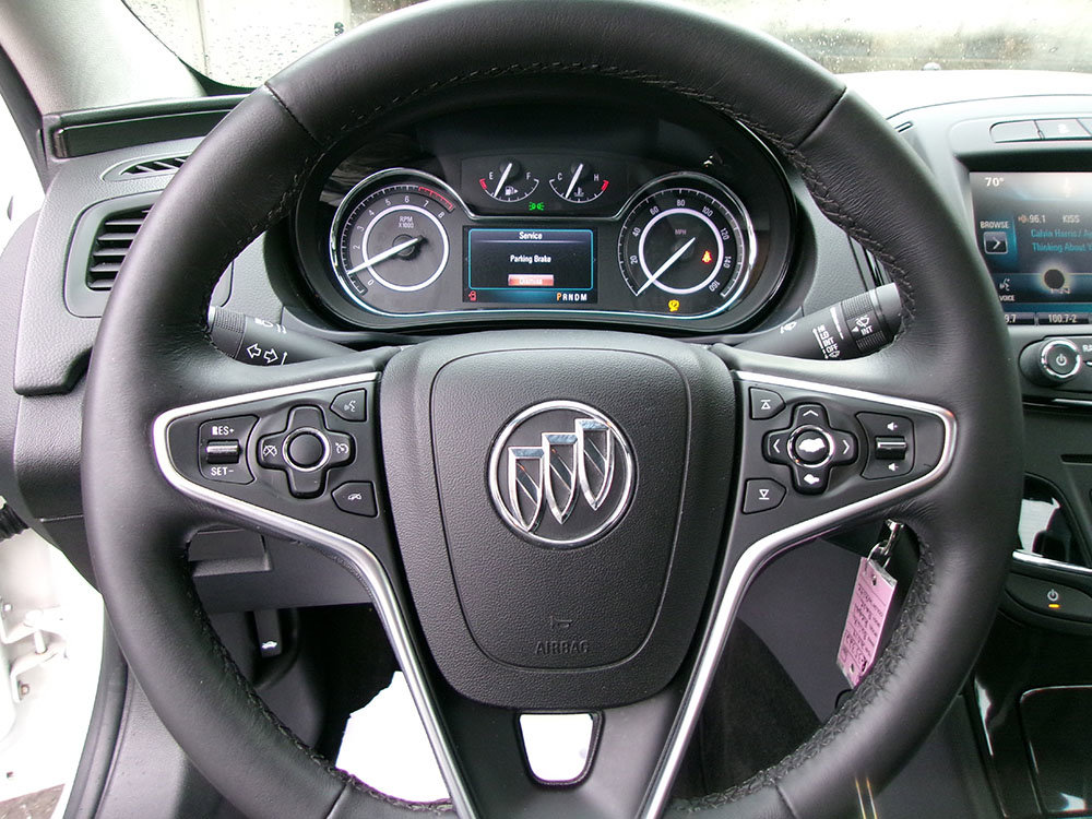 Used 2014 Buick Regal image 18