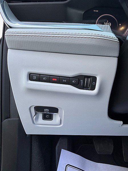 New 2026 Jeep Cherokee Limited AWD/4WD image 12