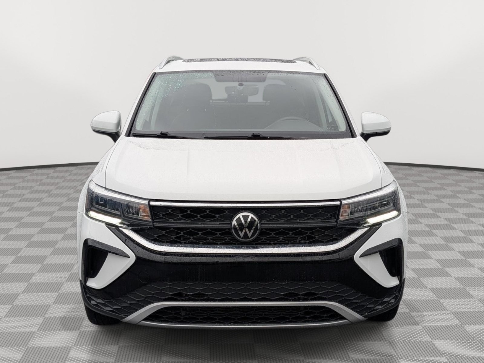 Used 2022 Volkswagen Taos SE w/ Panoramic Sunroof Package AWD/4WD image 8