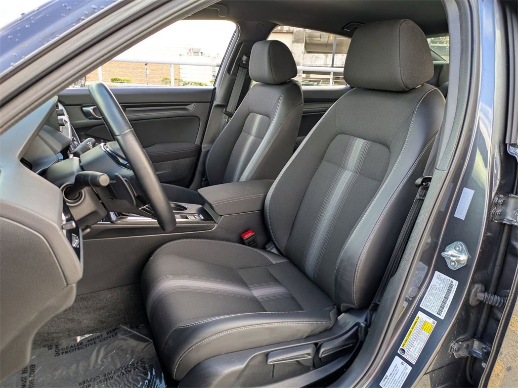Used 2025 Honda Civic Sport image 42