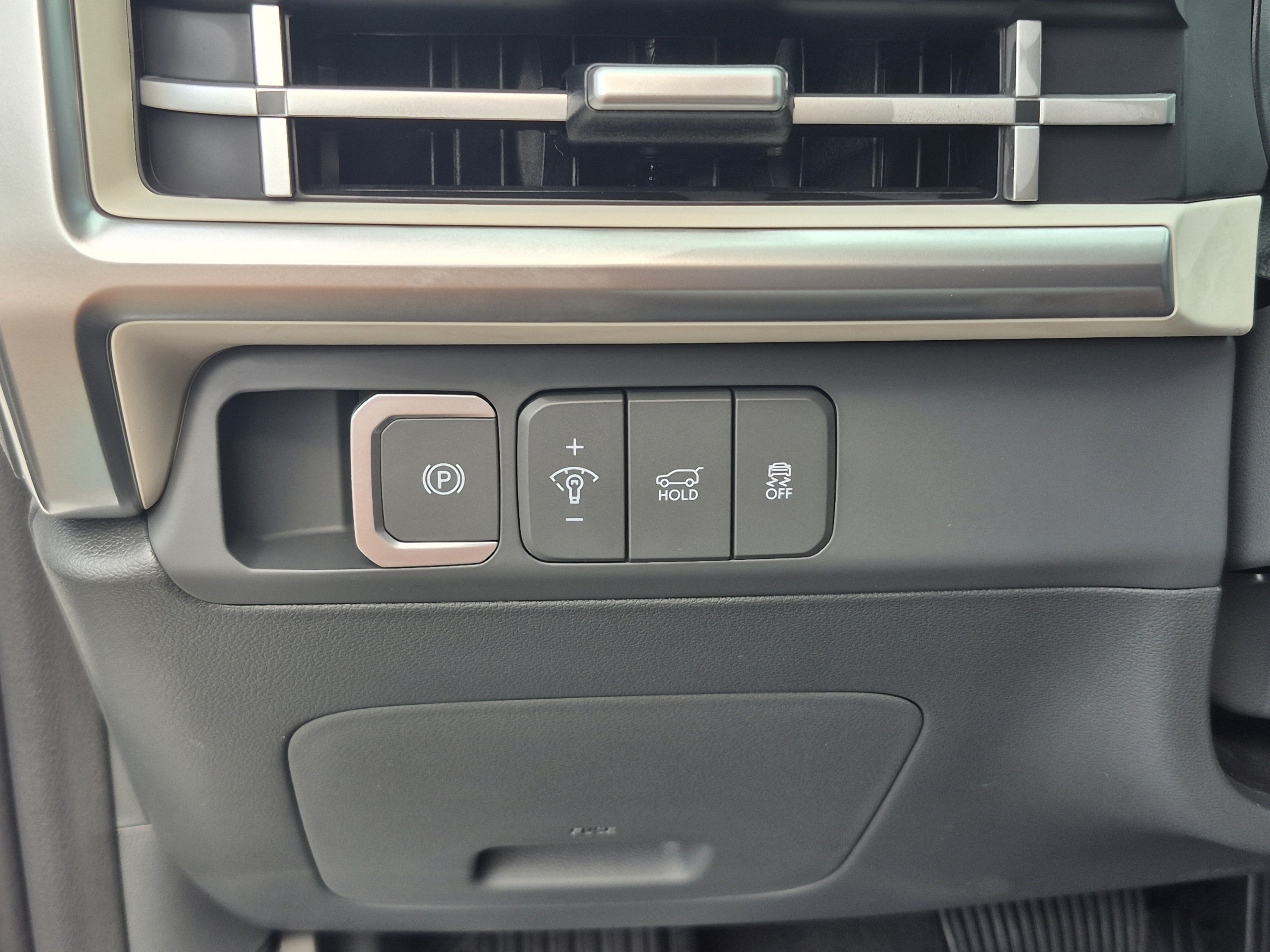 New 2027 Hyundai Santa Fe SE FWD image 30