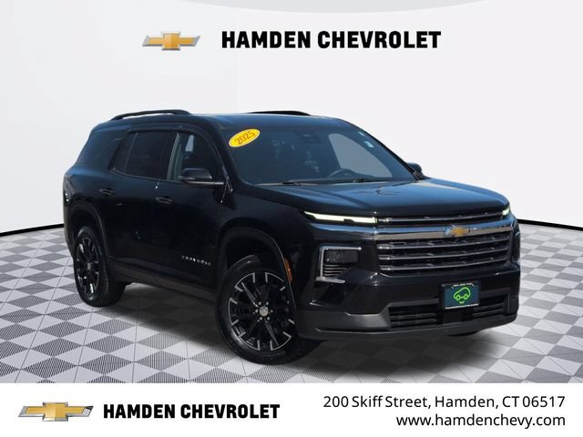 Used 2025 Chevrolet Traverse LT w/ Sun and Wheel Package