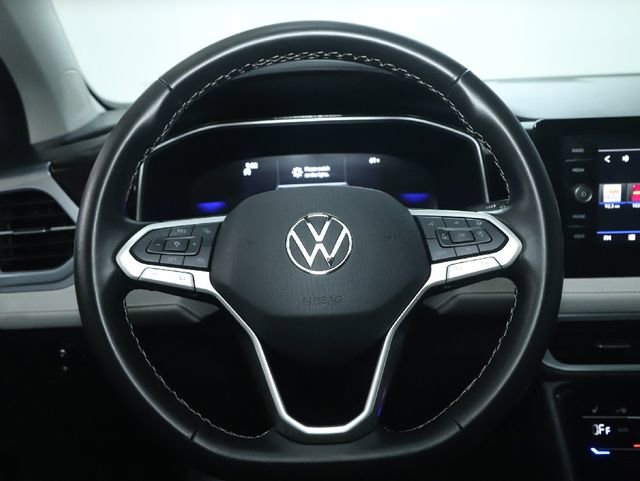 Used 2025 Volkswagen Taos SE FWD image 22
