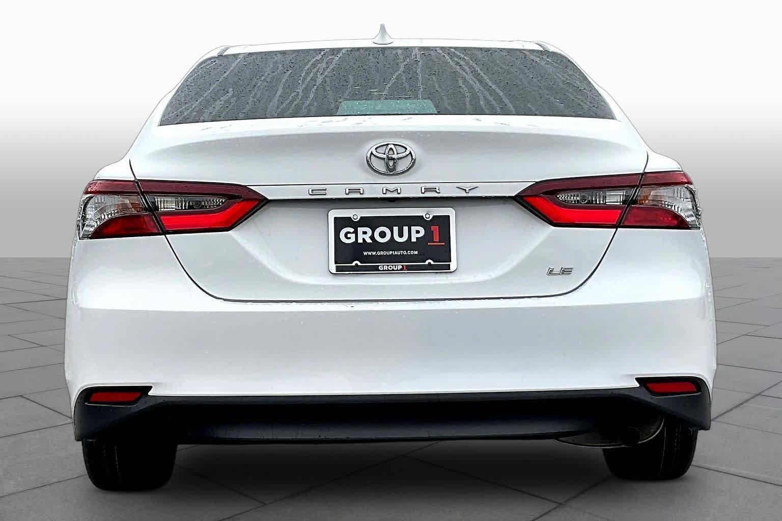 Used 2024 Toyota Camry LE w/ Convenience Package FWD image 5