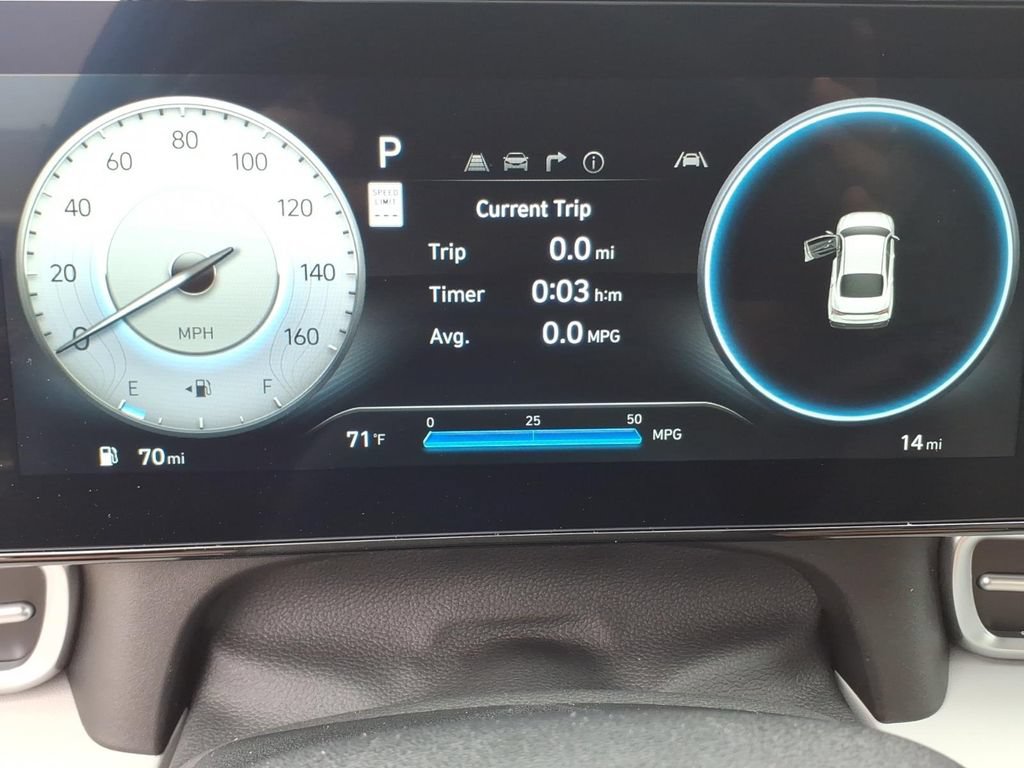 New 2026 Hyundai Elantra Limited FWD image 16
