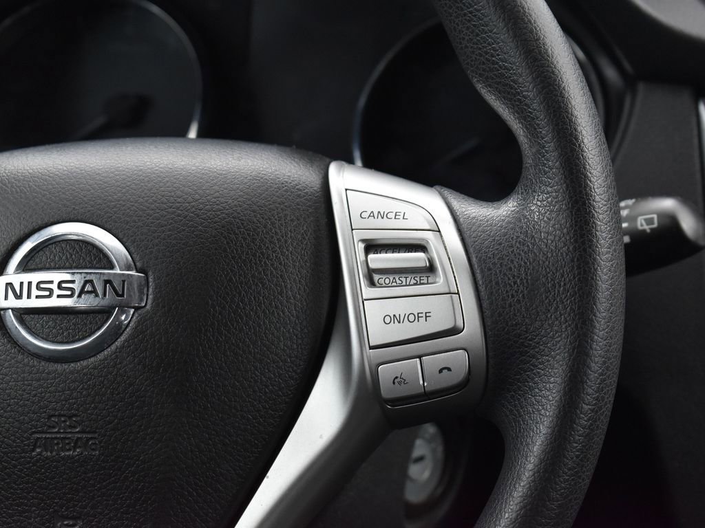 Used 2016 Nissan Rogue S image 20