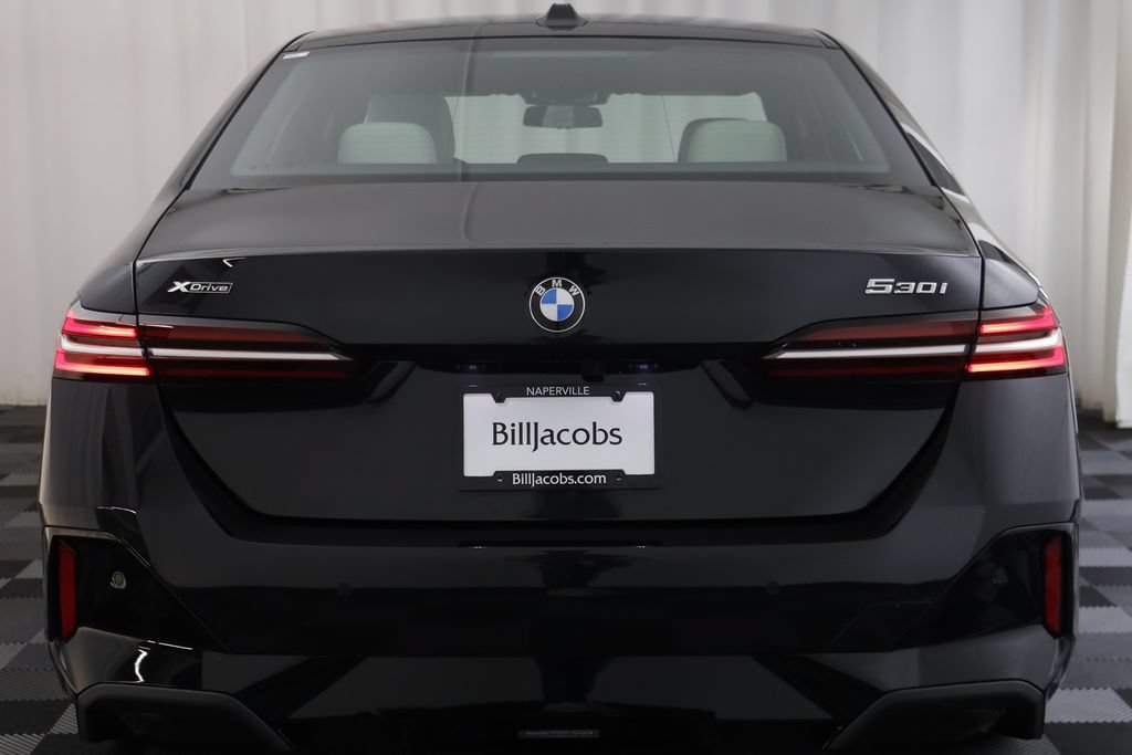 New 2026 BMW 530i xDrive w/ M Sport Package AWD/4WD image 17