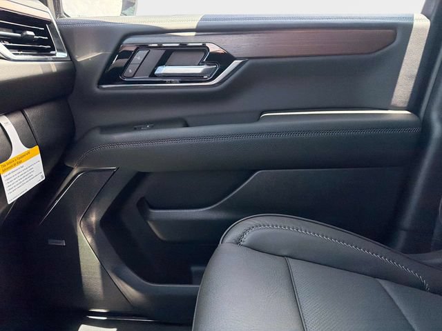 New 2026 GMC Yukon XL Denali w/ Denali Reserve Package AWD/4WD image 22