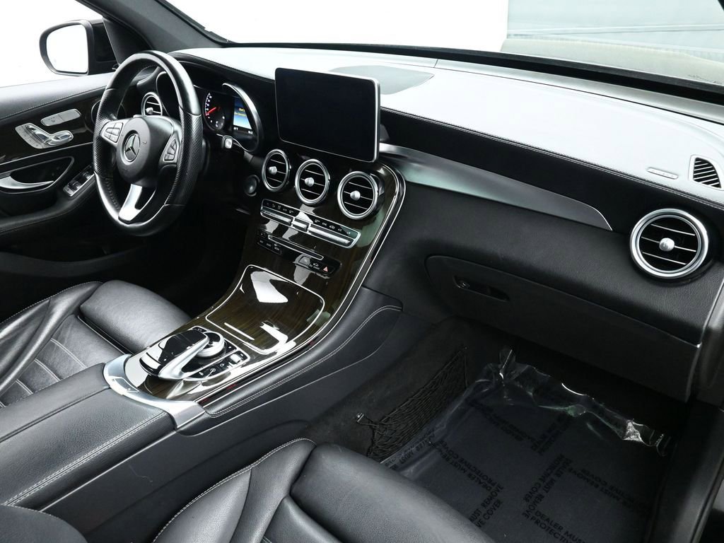 Used 2018 Mercedes-Benz GLC 43 AMG 4MATIC image 21