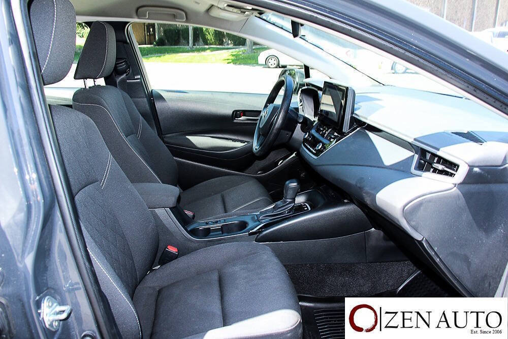Used 2026 Toyota Corolla LE w/ LE Premium Package FWD image 18