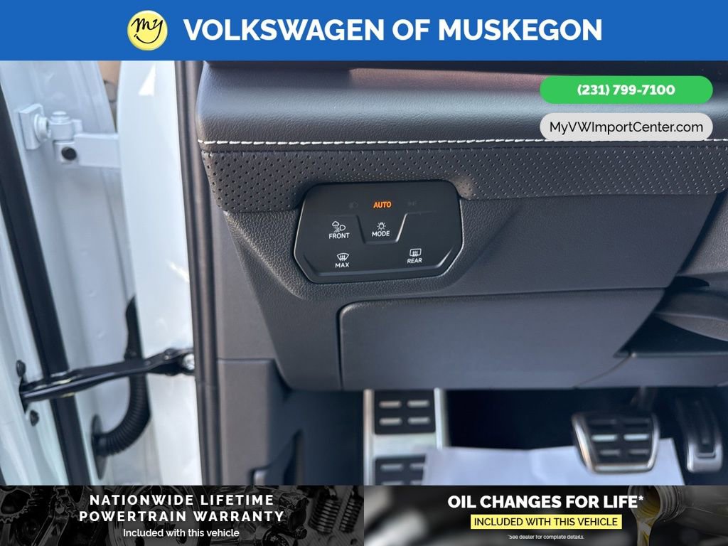 New 2026 Volkswagen Atlas Cross Sport SEL R-Line image 13