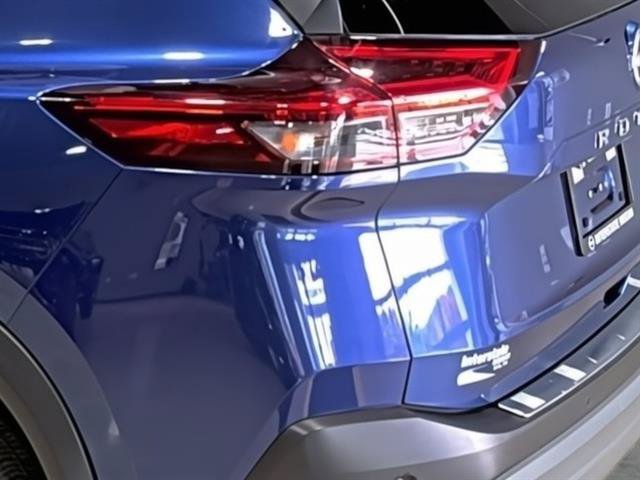 Used 2023 Nissan Rogue SV AWD/4WD image 10