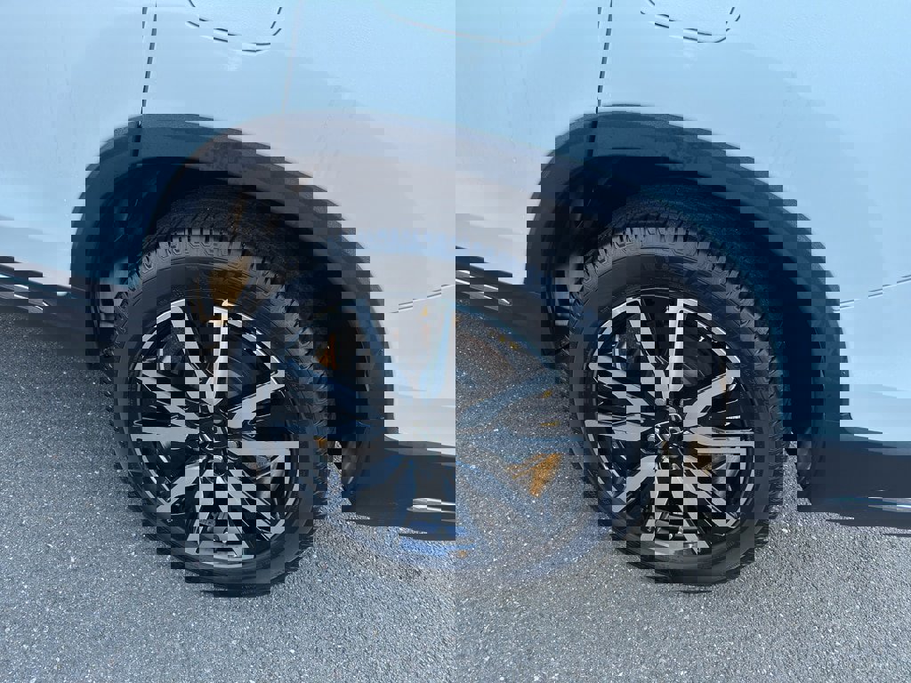 Used 2020 Honda Pilot Touring image 9