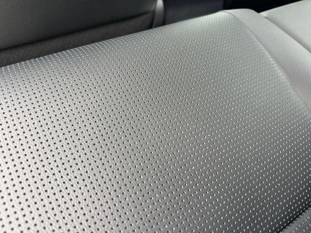 Used 2026 Toyota 4Runner Limited AWD/4WD image 17