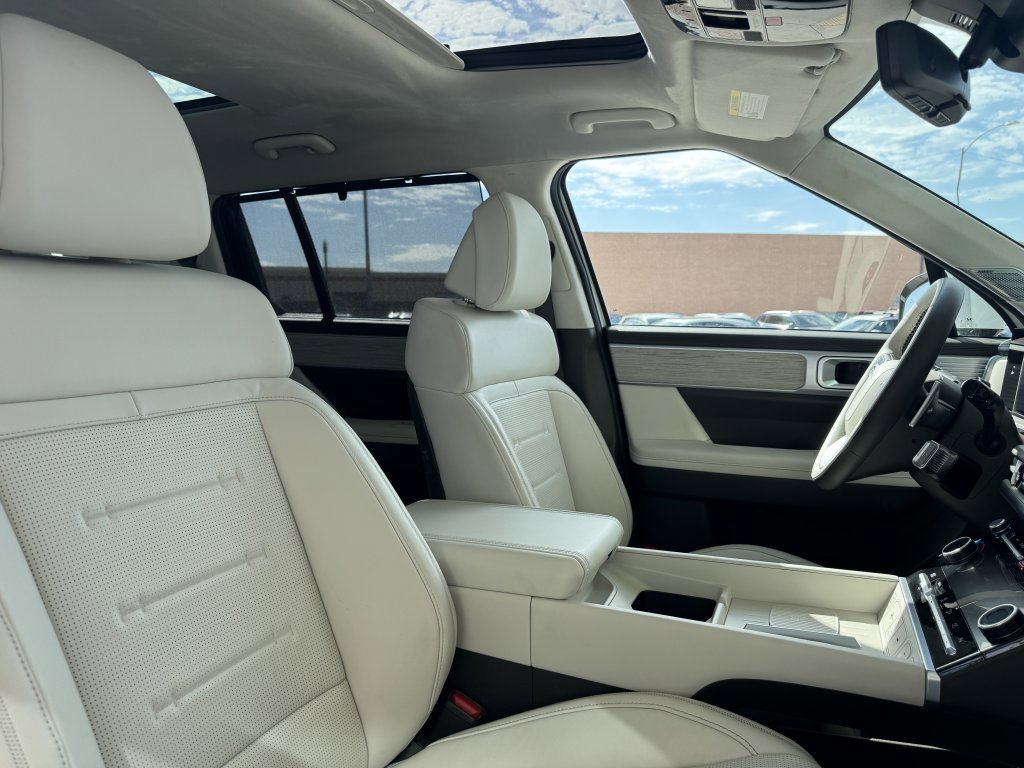 Used 2024 Hyundai Santa Fe Calligraphy image 47